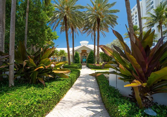 Beach Club Front