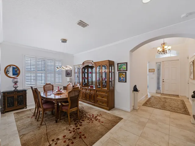 Entry/Foyer