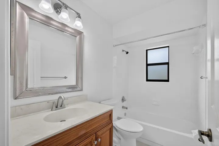 2nd Bathroom
