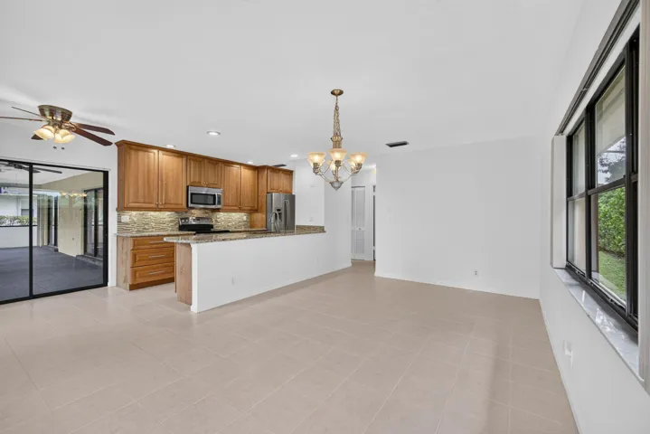 Kitchen/Dining
