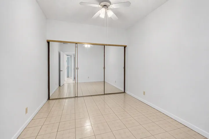 Bedroom 3/ Flexroom/ Converted Garage