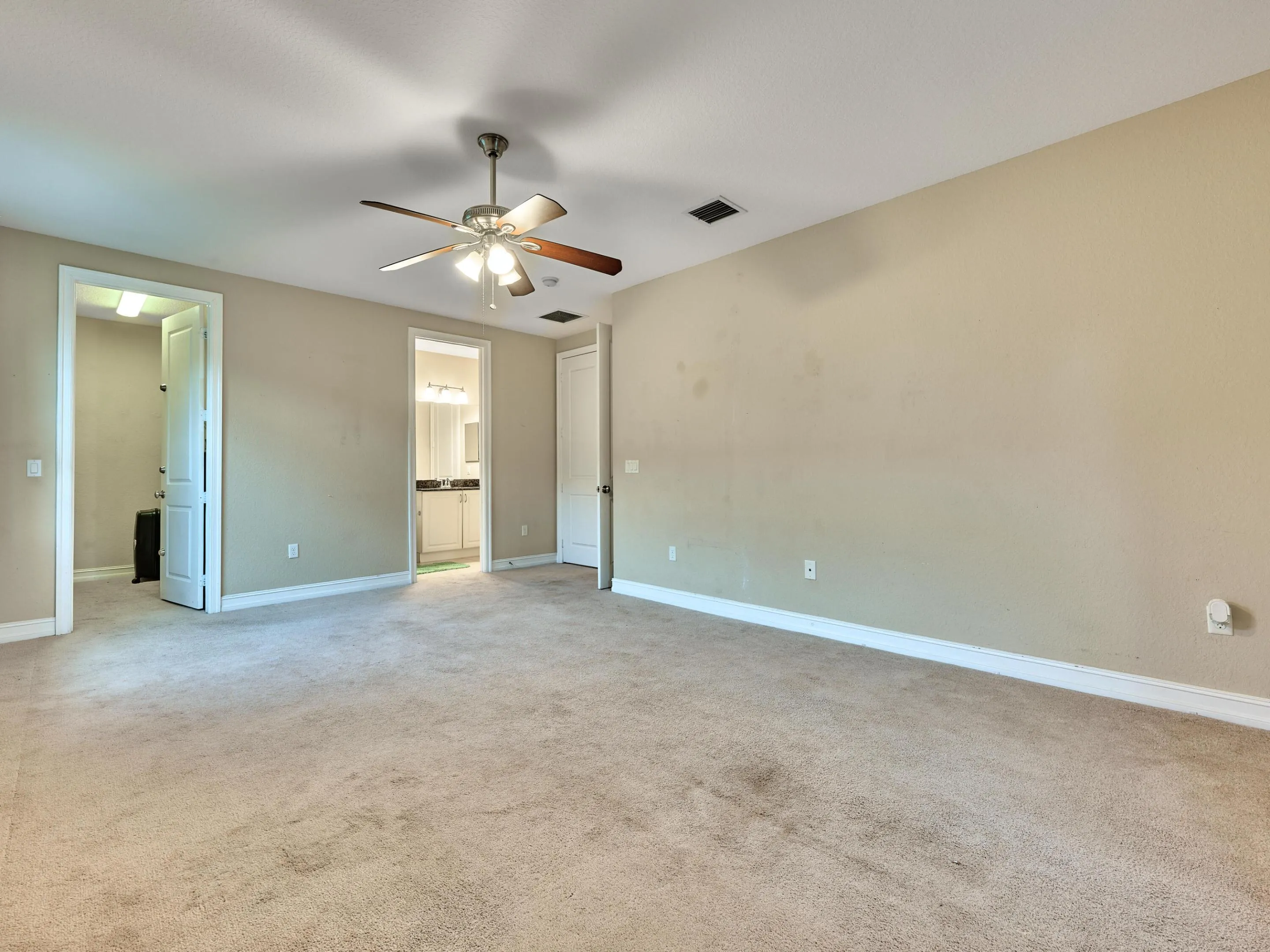 Property photo 77