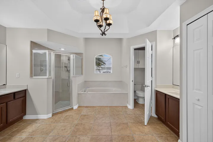 24 - Primary Suite Bath