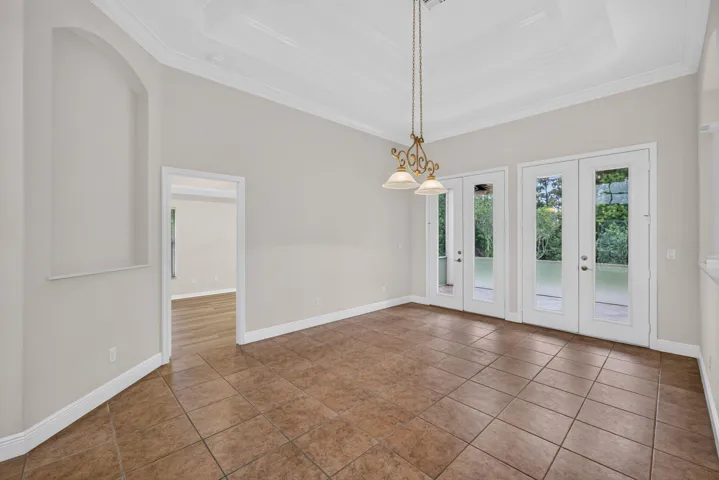 7 - Living Room