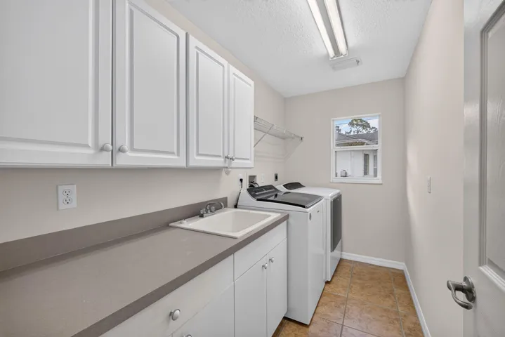 32 - Laundry Room