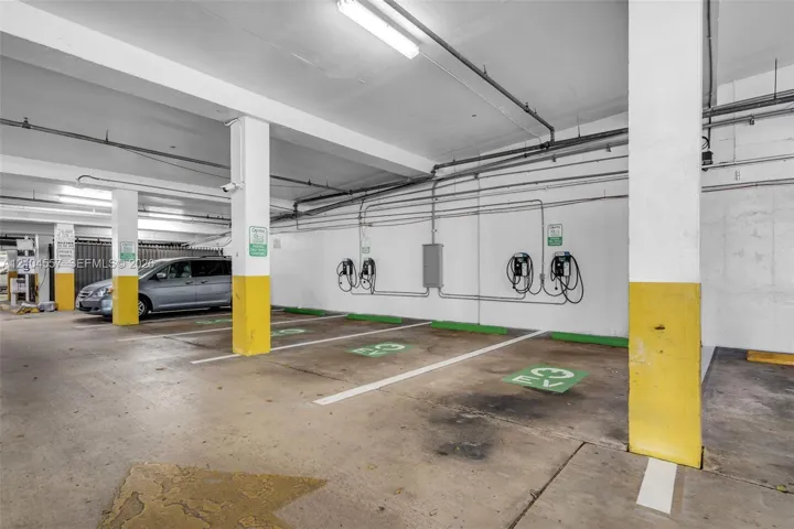 4 Charging Stations