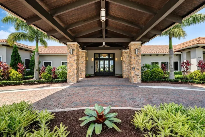 Verano Amenities