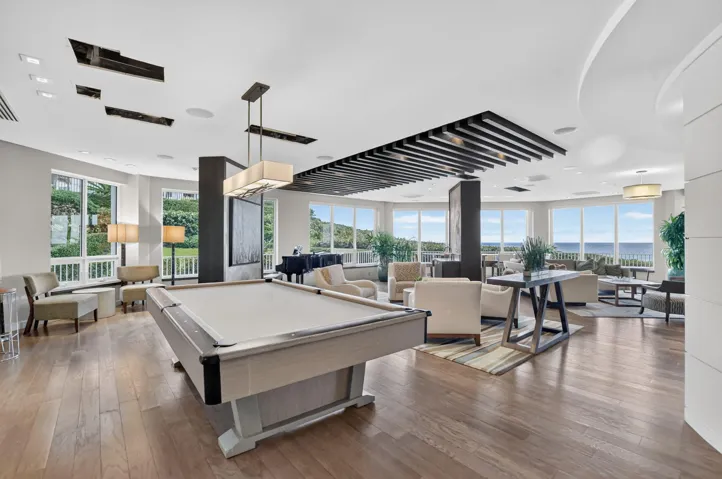 Club Room & Billiards