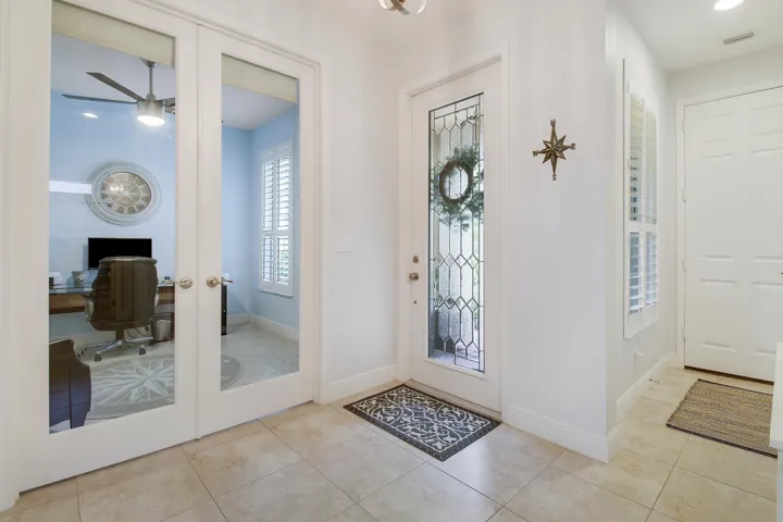 Office/Den Entry