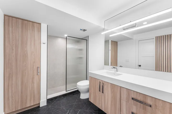 031-5380NorthOceanDrive-19D-RivieraBeach