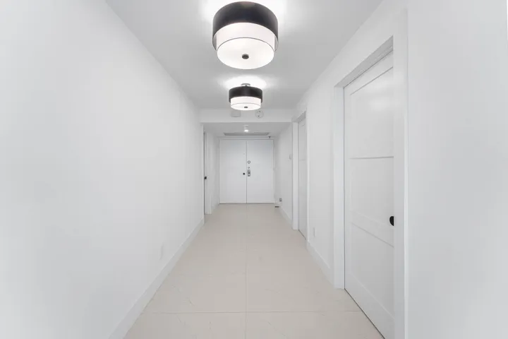 002-5380NorthOceanDrive-19D-RivieraBeach