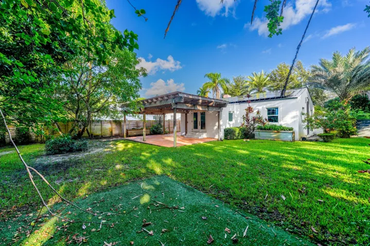 Large side and back yard