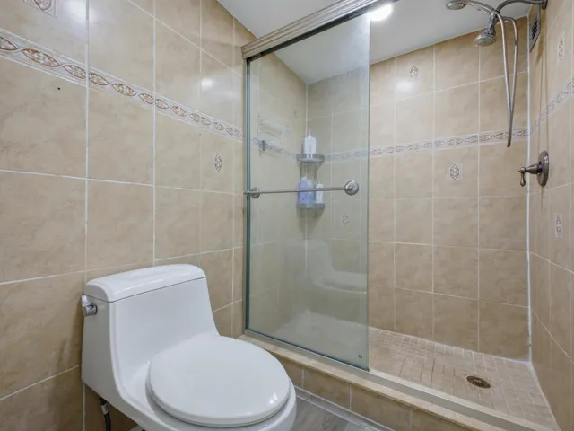 Bathroom_1_2