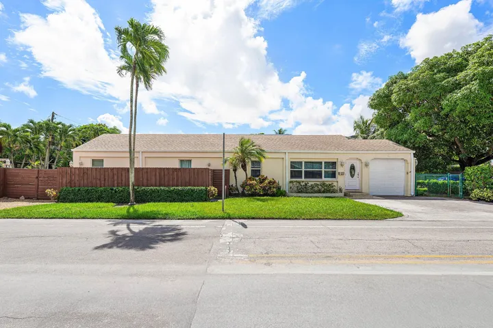001-800Northeast6thStreet-FortLauderdale