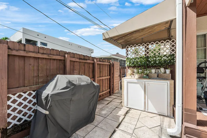 025-800Northeast6thStreet-FortLauderdale
