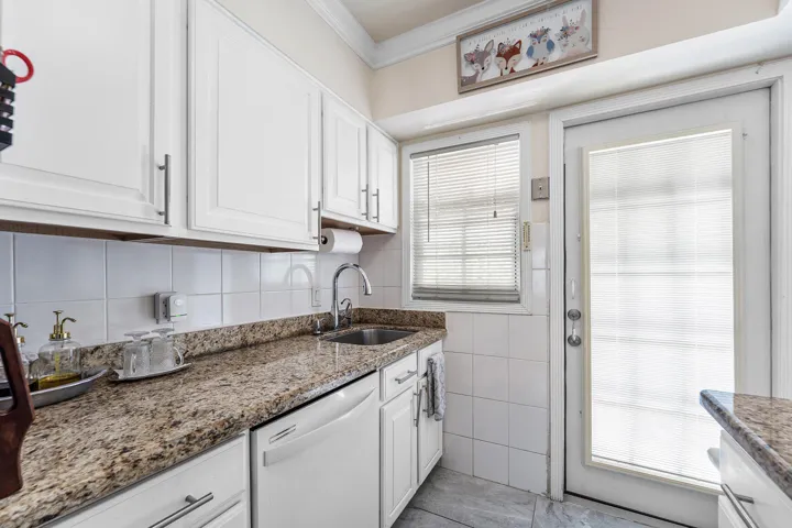 013-800Northeast6thStreet-FortLauderdale