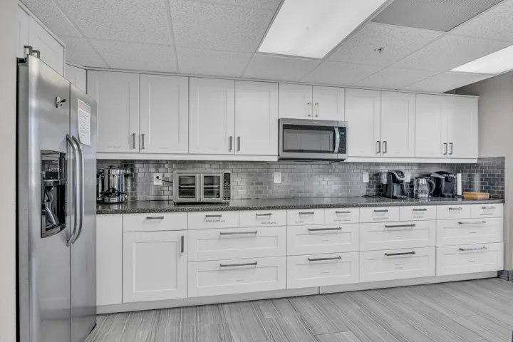 Community Room, Kitchen