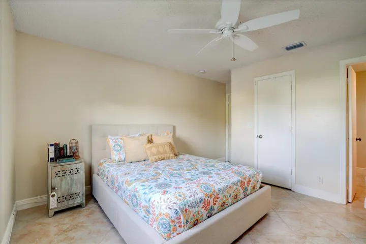 28-14315 Amapola Drive-32