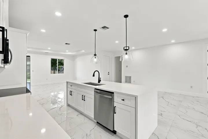 kitchen/ dining room