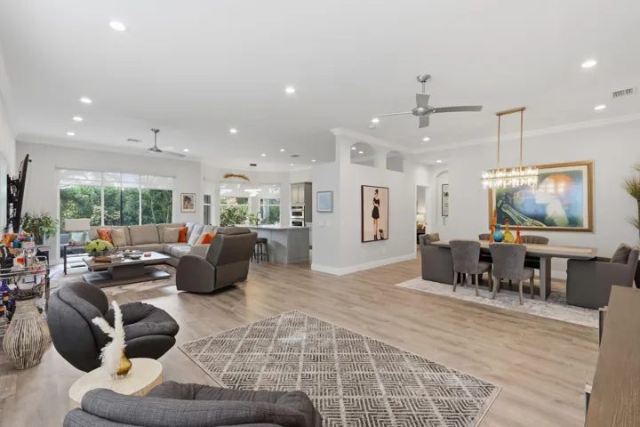 Living Room/Dining Room