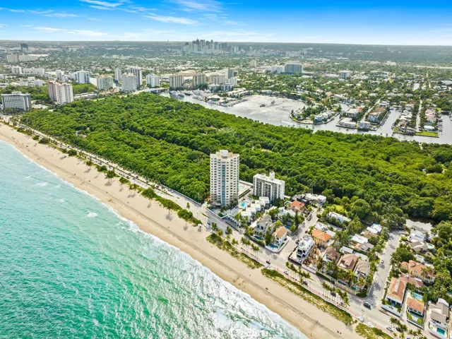 Beach, Intracoastal & Park Nearby