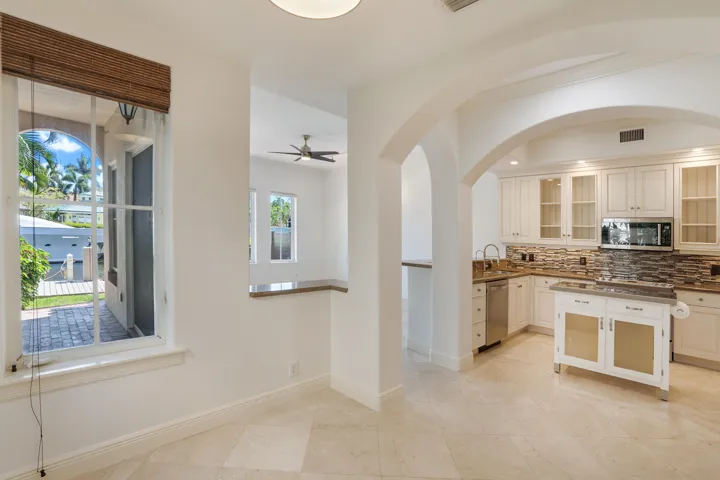 Dining Room & Kitchen