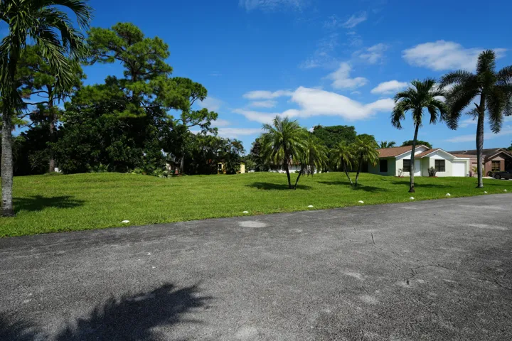 View from dead-end street