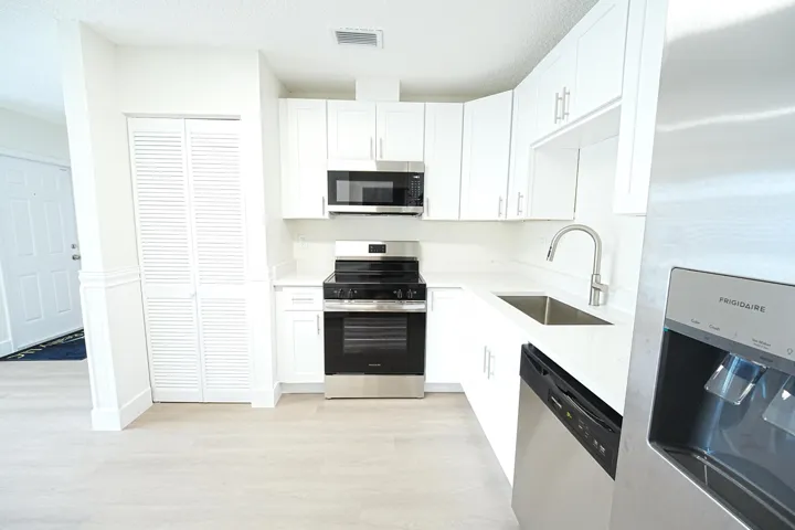 Stainless steel appliance