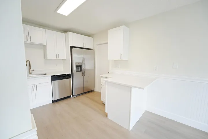 Coffee/breakfast/snack bar with space for 2 stools