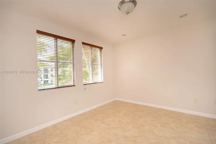 Recessed lighting and ceiling-mounted fixture