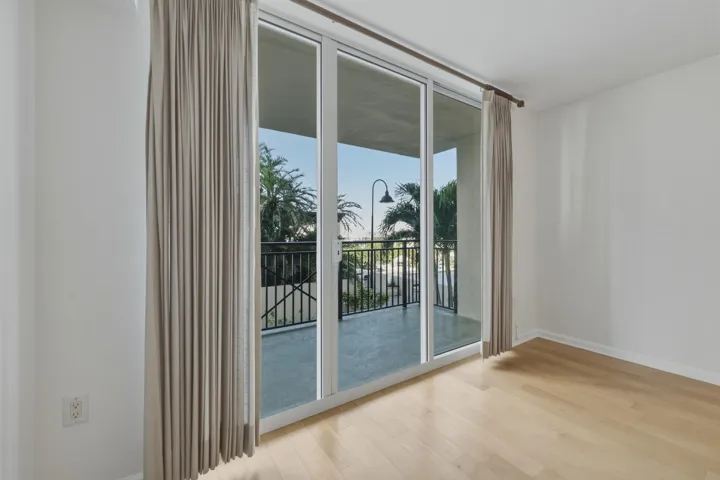 Sliders to Balcony