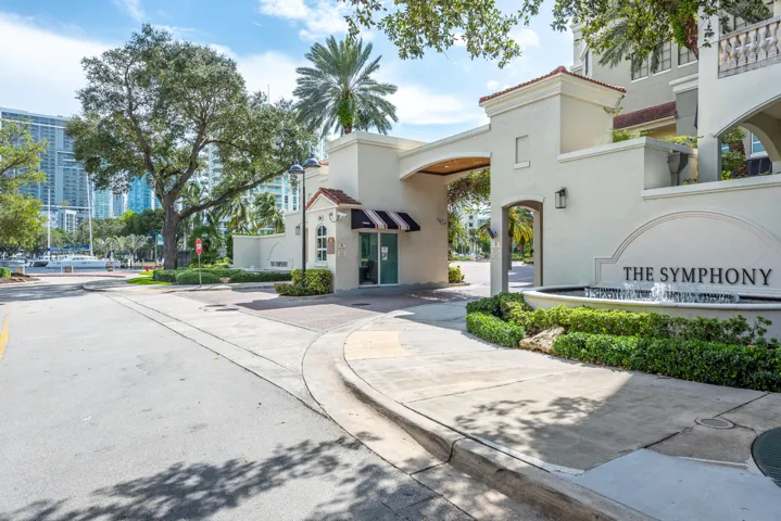 Condo Front Manned Gate Entry