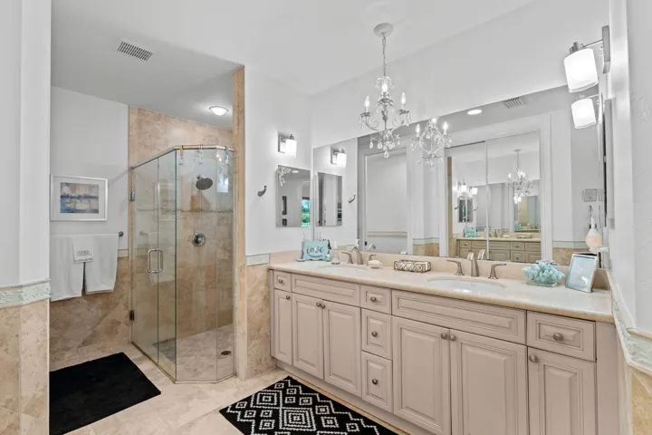 27-web-or-mls-A7406817