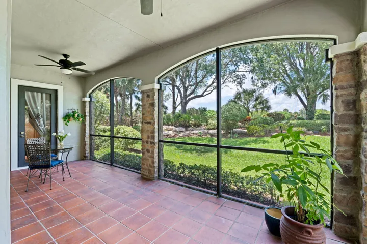 34-web-or-mls-A7406880