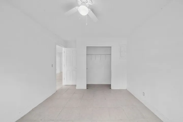 4 Primary Bedroom (2)