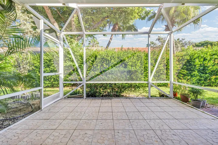 Screened Patio