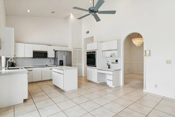 Kitchen overlooking the pool & lake