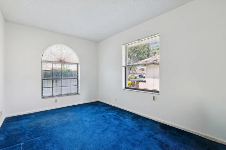 Guest Bedroom (3)