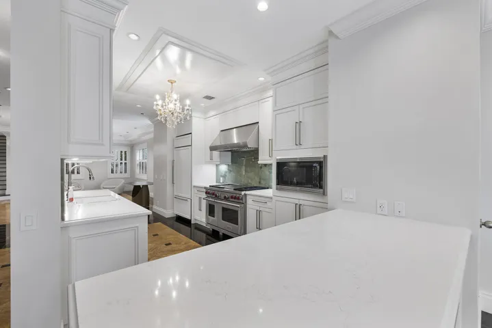 1107 Ne 2nd St_030