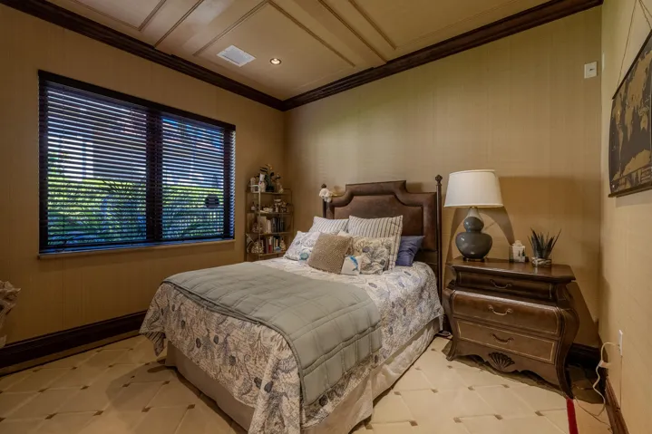817HarborIsles_MLS-27