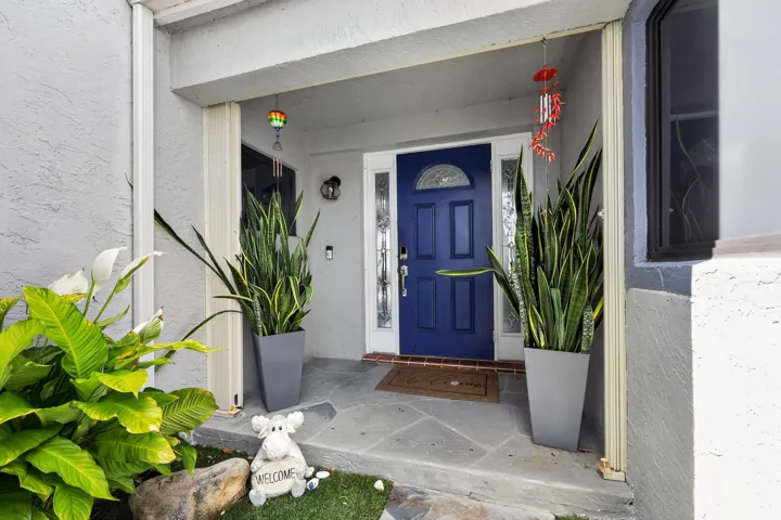 05_11423_Whisper_Sound_Dr-Exterior-0130