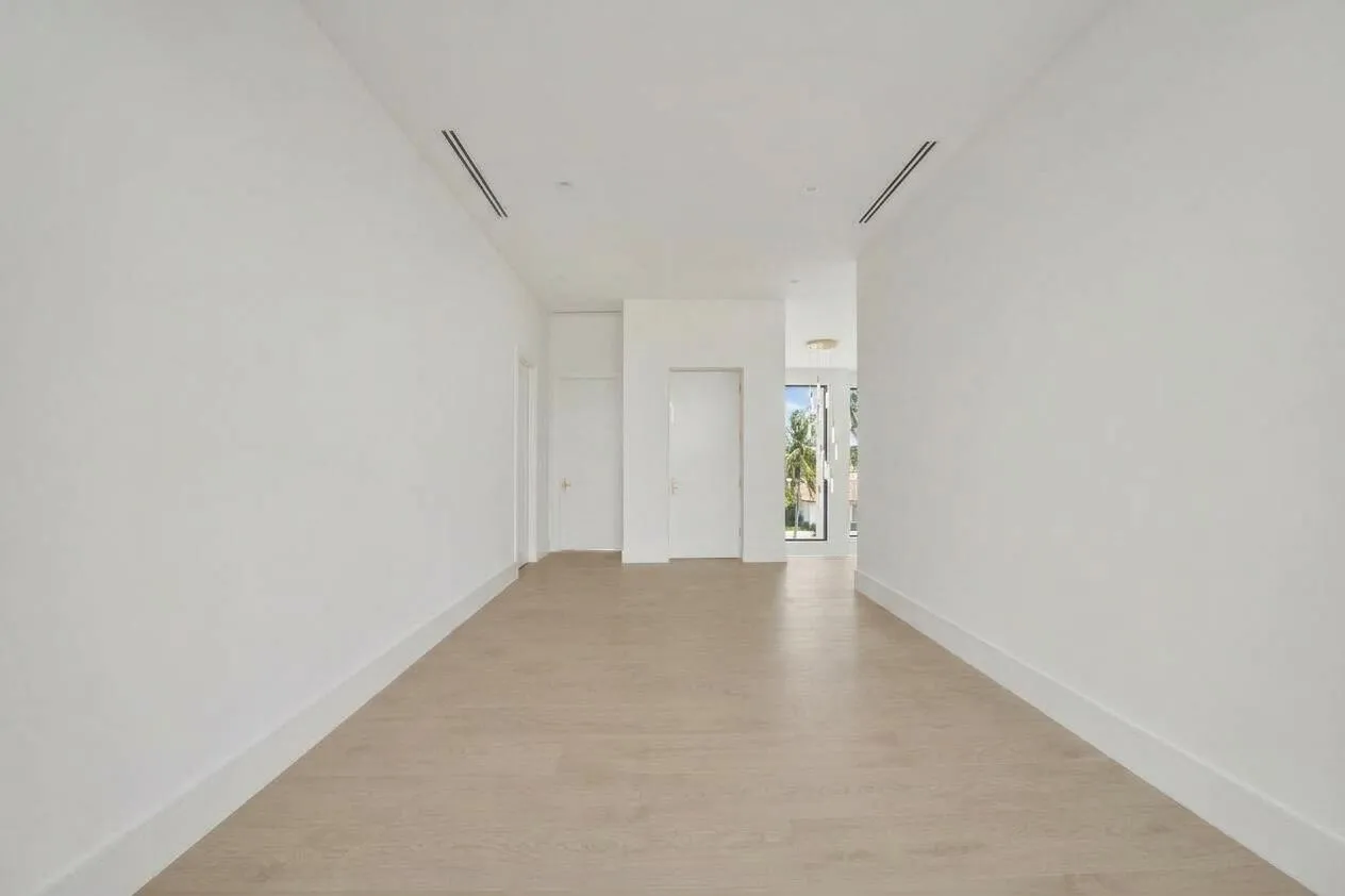 Property photo 85