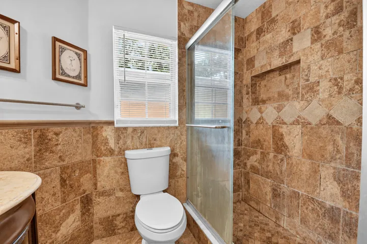 2nd guest bathroom