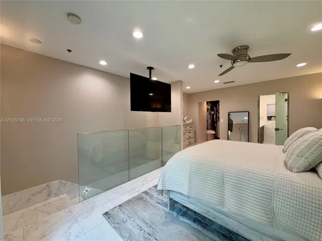 3rd floor primary suite