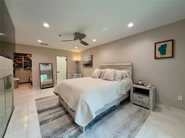 3rd floor primary suite