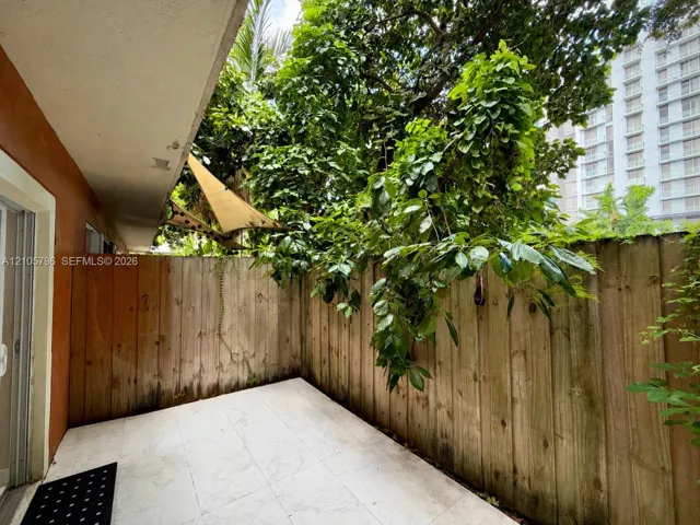 Private fenced patio