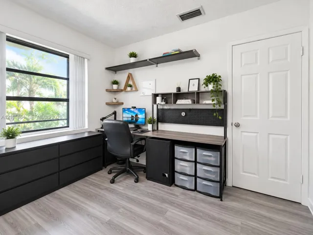 Spacious third bedroom