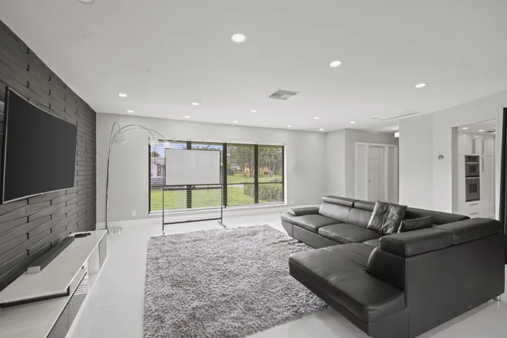 80 West Rubber Tree Drive - 6.jpg-SMALL
