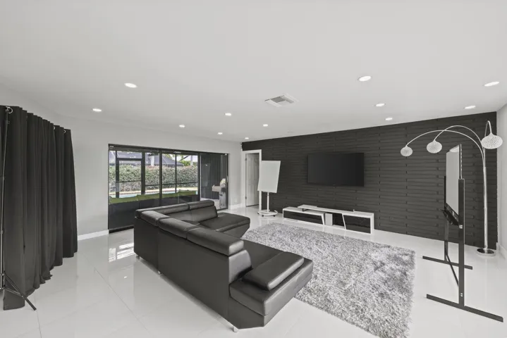 80 West Rubber Tree Drive - 3.jpg-SMALL