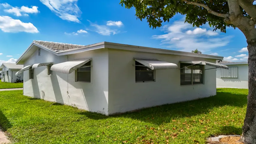 813 SW 5th Court-51